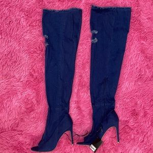 Forever 21 women’s Ripped Boots